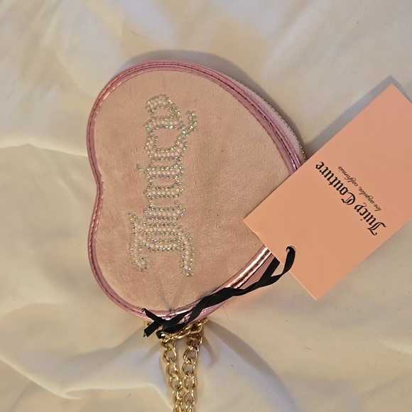 Juicy Couture Dreamin' of Juicy Cosmetic Bag With NWT JUICY WRISTLET And Goodies - Picture 6 of 9